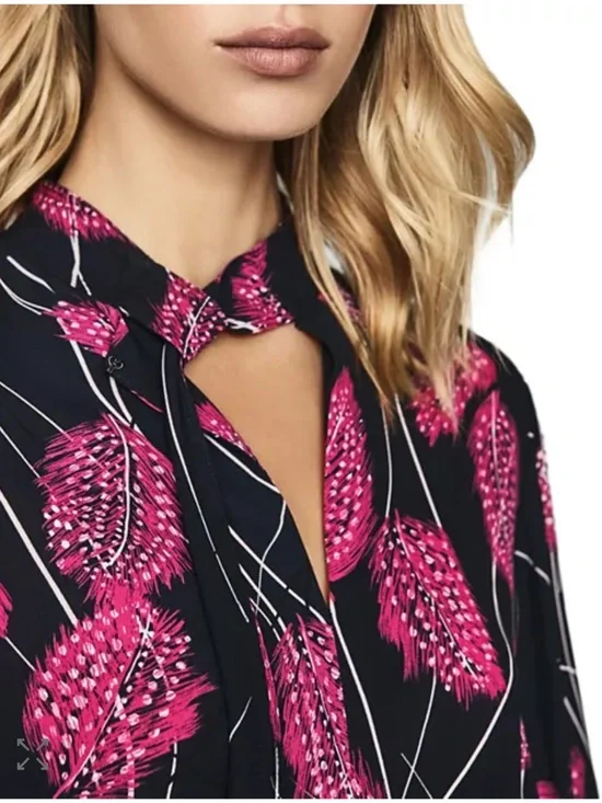 Reiss Lily Feather Print Blouse Navy Pink Tie Neck Size 4 - Picture 3 of 16
